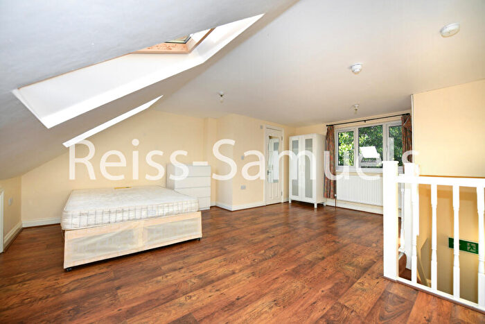 6 Bedroom Semi Detached House To Rent In Ambassador Square, Tower Hamlets, London, E14