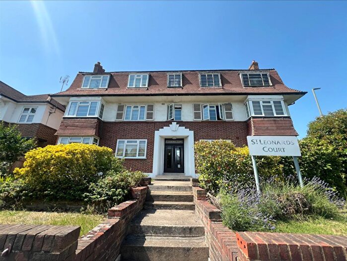 1 Bedroom Flat To Rent In Portsmouth Road, Thames Ditton, KT7