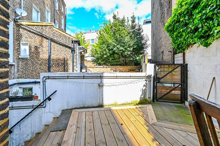 3 Bedroom Flat To Rent In Chippenham Road, Maida Vale, London, W9