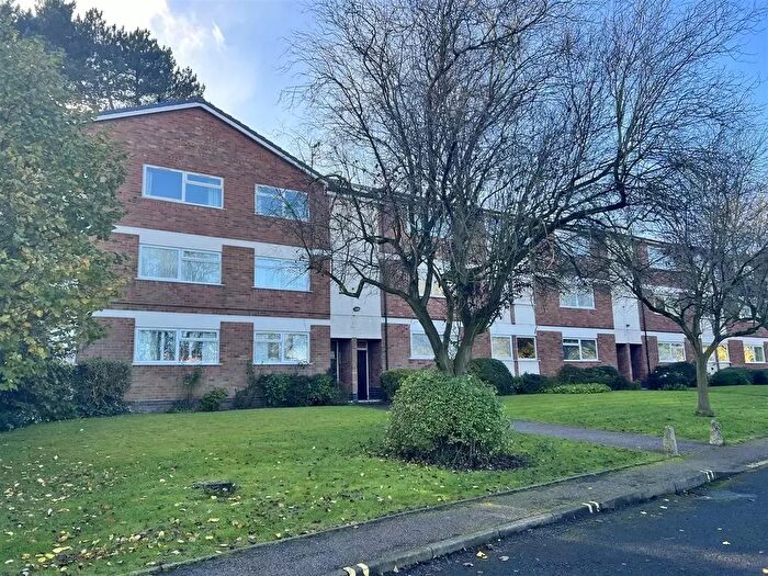 2 Bedroom Flat For Sale In Bromford Road, Birmingham, B36