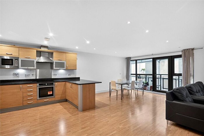 2 Bedroom Flat To Rent In Bell Yard Mews, London, SE1