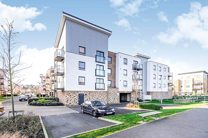 2 Bedroom Flat To Rent In Creek Mill Way, Dartford, DA1