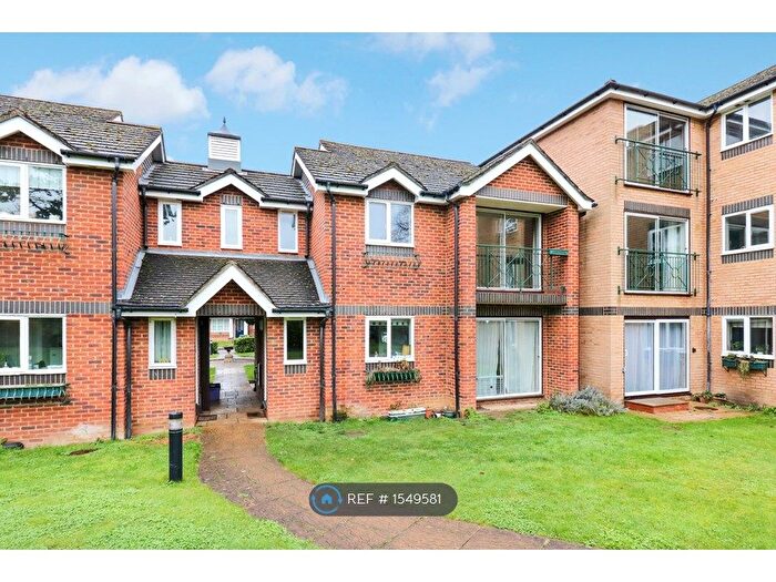 2 Bedroom Flat To Rent In All Saints Avenue, Maidenhead, SL6