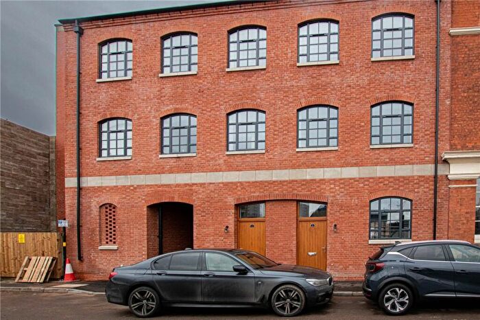 4 Bedroom Flat To Rent In Sloane Street, Birmingham, B1