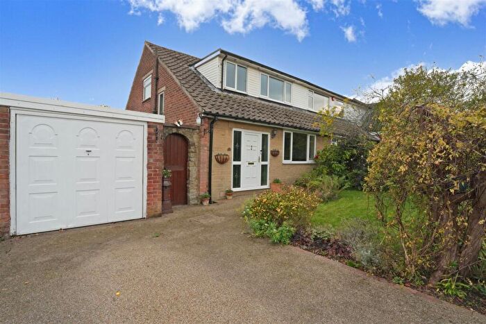 4 Bedroom Semi-Detached Bungalow For Sale In Cawcliffe Drive, Brighouse, HD6