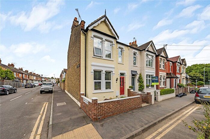 2 Bedroom End Of Terrace House For Sale In Tavistock Road, West Drayton, UB7