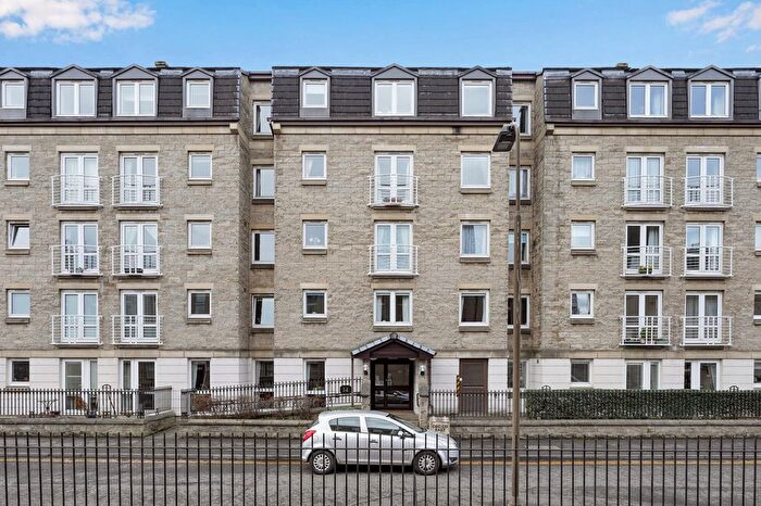 1 Bedroom Flat For Sale In / Maxwell Street, Morningside, Edinburgh, EH10