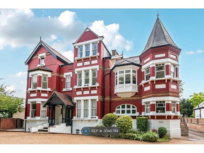 2 Bedroom Flat To Rent In Langley Avenue, Surbiton, KT6