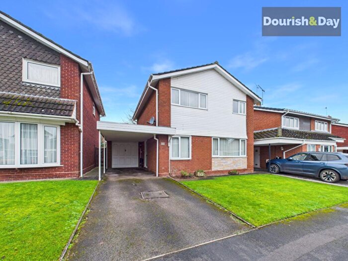 4 Bedroom Detached House For Sale In Chestnut Close, Derrington, ST18