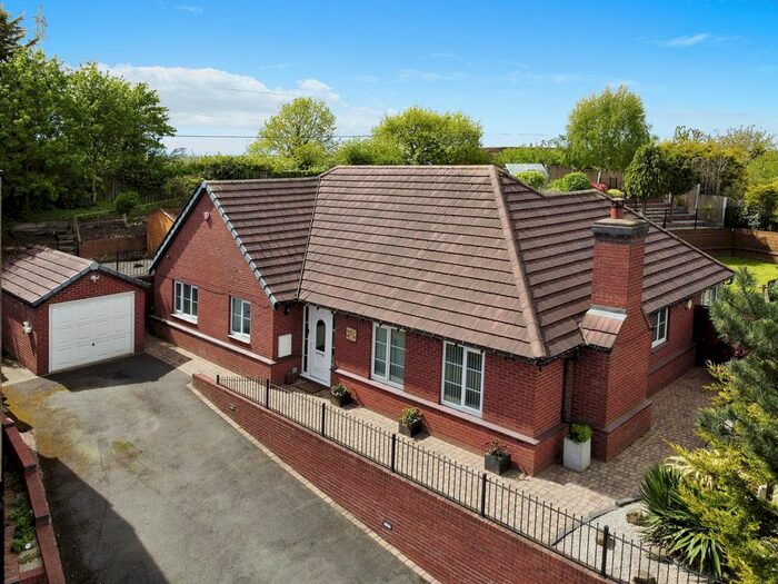 3 Bedroom Bungalow For Sale In Imperial Rise, Coleshill, Birmingham, Warwickshire, B46