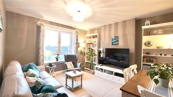 2 Bedroom Flat For Sale In Thane Road, Knightswood, Glasgow, G13