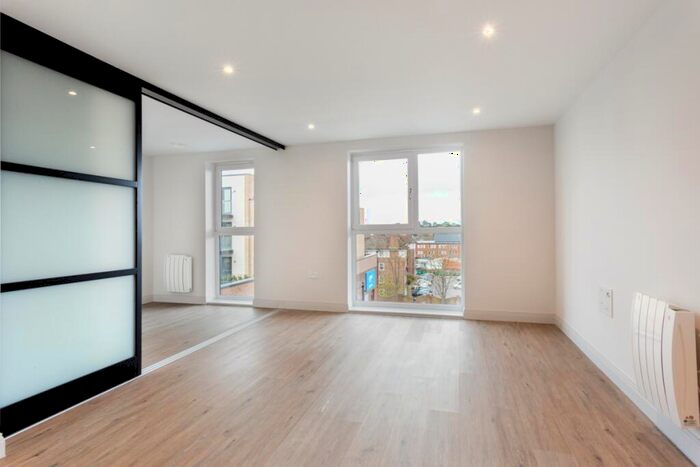 1 Bedroom Flat To Rent In Worthing Road Horsham, RH12