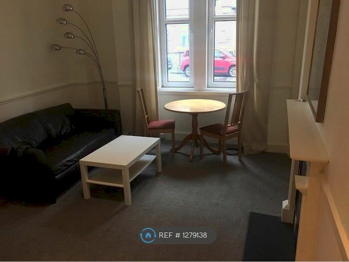1 Bedroom Flat To Rent In Millar Place, Edinburgh EH10