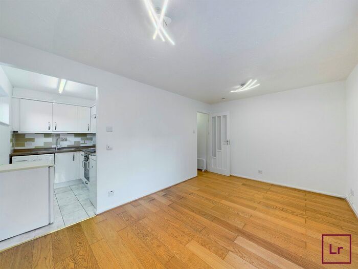 Studio To Rent In Rabournmead Drive, Northolt, Middlesex, UB5
