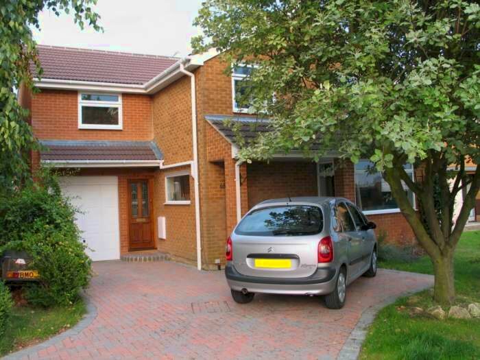 5 Bedroom Detached House To Rent In Wessex Gardens, Twyford, Reading, RG10