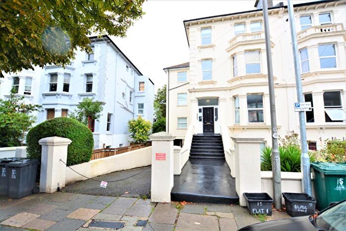 2 Bedroom Flat To Rent In Springfield Road, Brighton, BN1
