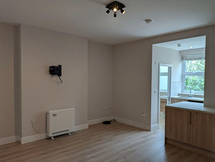 1 Bedroom Studio To Rent In , Tollington Park, Finsbury Park, N4