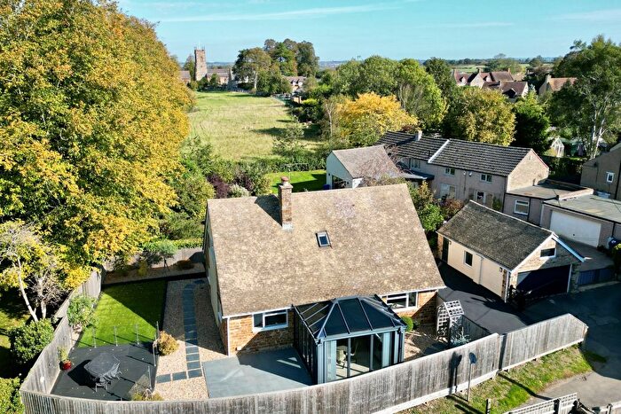 5 Bedroom Detached House For Sale In Bridle Path, Brafield On The Green, NN7