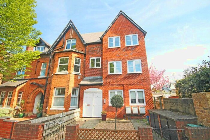 2 Bedroom Flat To Rent In Strafford Road, Twickenham, TW1