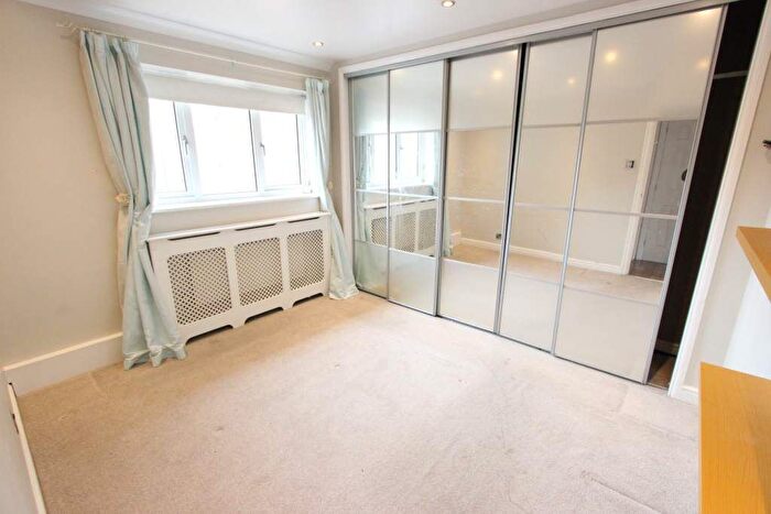 1 Bedroom Flat To Rent In Teresa Gardens, Waltham Cross, EN8