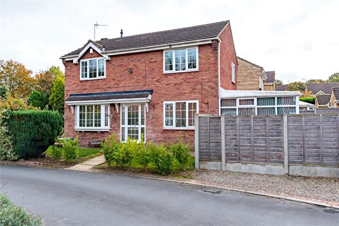 3 Bedroom Detached House For Sale In Oakdene Way, Shadwell Lane, Leeds, LS17