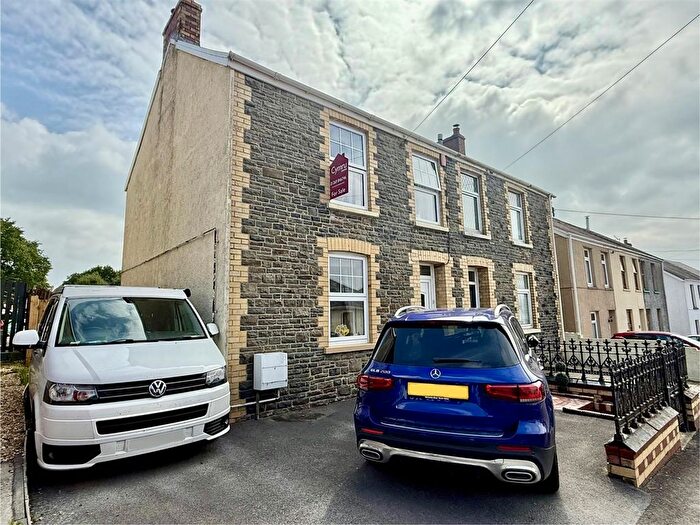 3 Bedroom Semi-Detached House For Sale In Heol Y Meinciau, Pontyates, Llanelli, SA15