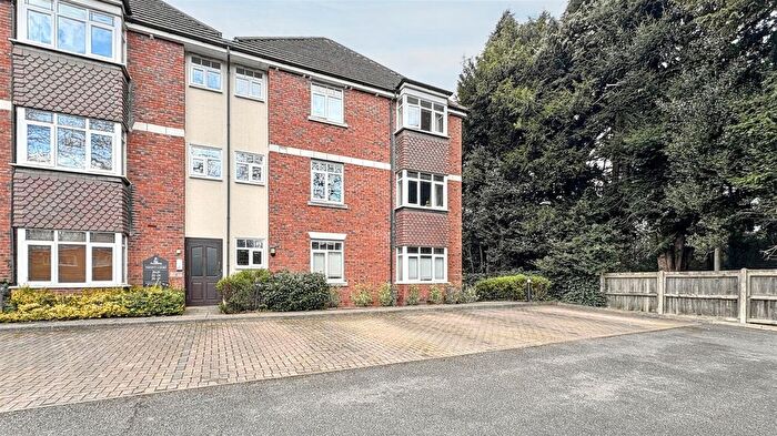 1 Bedroom Flat For Sale In Trinity Court, Moseley, B13