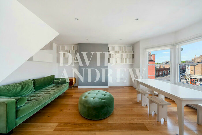 2 Bedroom Apartment To Rent In Stapleton Hall Road, N4