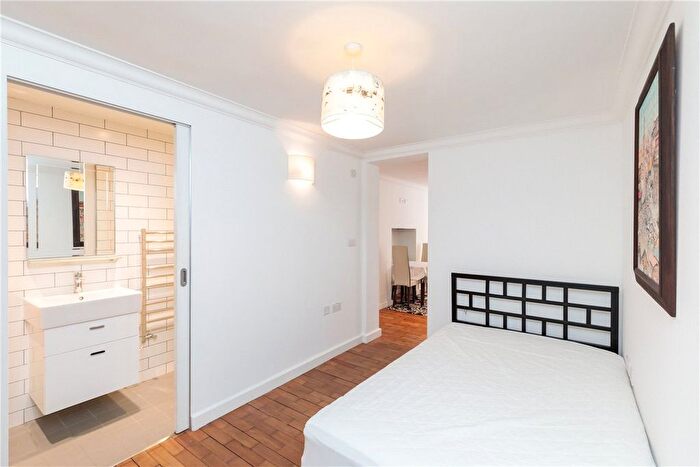 1 Bedroom Flat To Rent In Nottingham Street, London, W1U