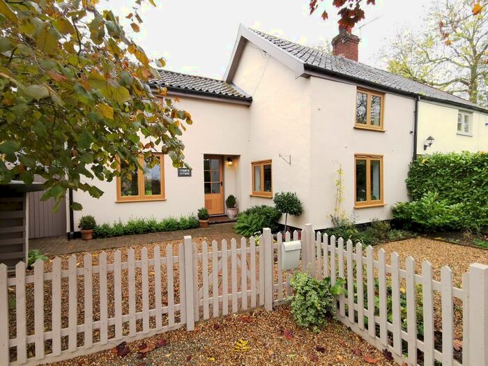 3 Bedroom Cottage For Sale In Topcroft Street, Topcroft, Bungay, NR35