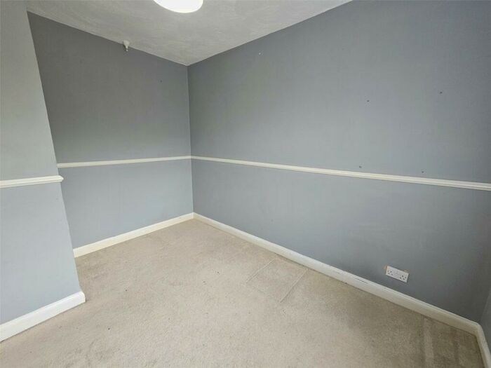 2 Bedroom End Of Terrace House To Rent In Albert Crescent, Coventry, West Midlands, CV6