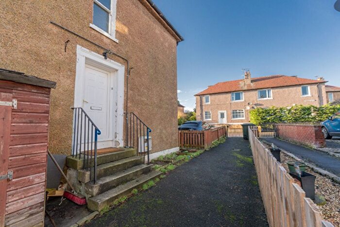 4 Bedroom Flat To Rent In Parkhead Loan, Sighthill, Edinburgh, EH11