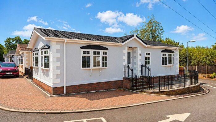 2 Bedroom Mobile/park Home For Sale In Pont Pentre Park, Upper Boat, Pontypridd, CF37