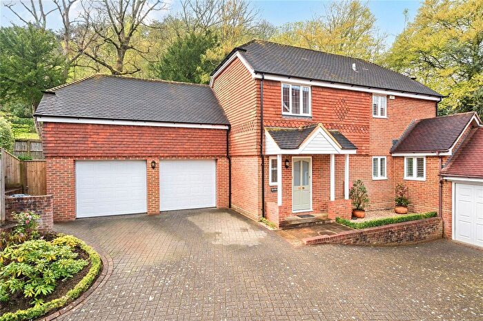 4 Bedroom Detached House For Sale In Woodrough Copse, Bramley, Guildford, GU5