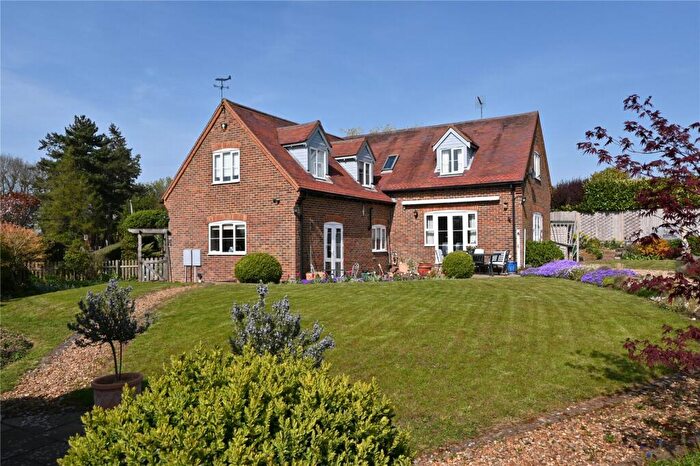 5 Bedroom Detached House For Sale In Ivy Lane, Great Brickhill, Buckinghamshire, MK17