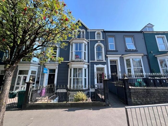 1 Bedroom Flat To Rent In Basement Flat, Walter Road, Swansea., SA1