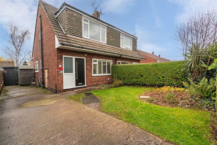 3 Bedroom Semi Detached House For Sale In Primley Park Lane, Alwoodley, LS17