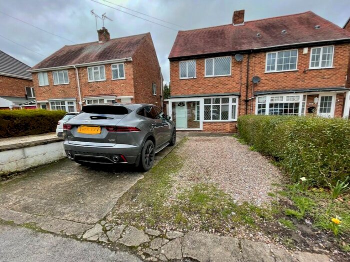 3 Bedroom Semi-Detached House To Rent In High Street, B90