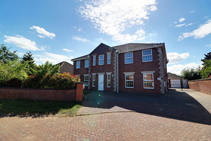 5 Bedroom Detached House For Sale In Castle Keep, Hibaldstow, DN20