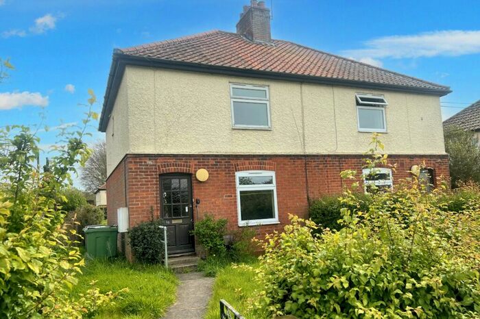 2 Bedroom Semi-Detached House For Sale In Church Road, Cantley, NR13