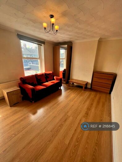 2 Bedroom Flat To Rent In Crwys Road, Cardiff, CF24