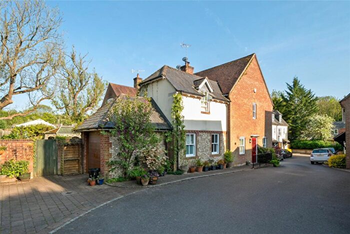 4 Bedroom End Of Terrace House For Sale In Oxendown, Meonstoke, Southampton, Hampshire, SO32