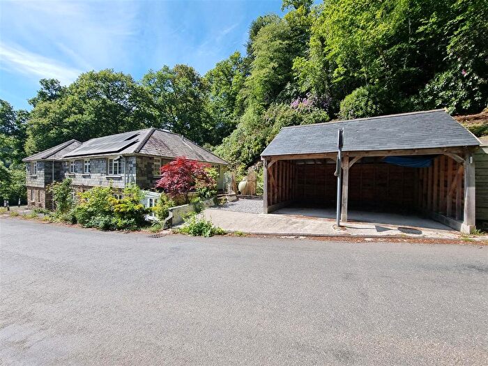 5 Bedroom Detached House For Sale In Greystone Bridge, Nr Launceston, PL15