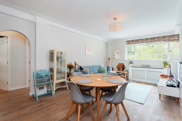 2 Bedroom Flat To Rent In Sheen Road, Richmond, TW9