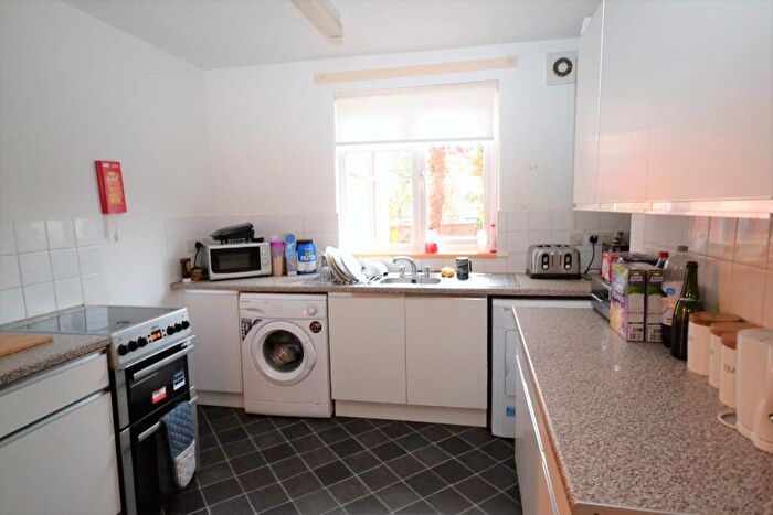1 Bedroom Private Halls To Rent In St. Kilda Parade, Gloucester, GL1