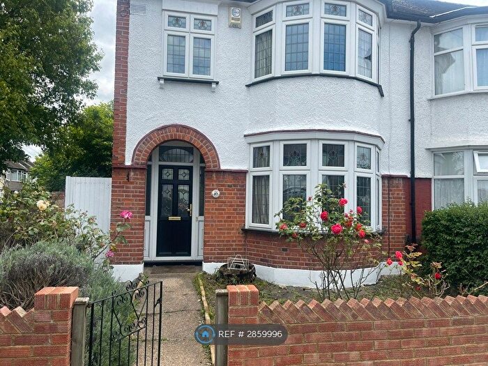 3 Bedroom Semi Detached House To Rent In Cranleigh Gardens, Barking, IG11
