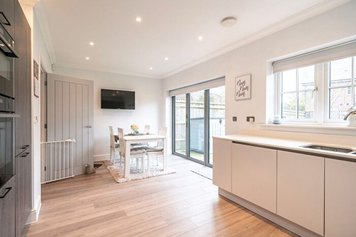 3 Bedroom Terraced House For Sale In Church Lane, Aston Clinton, Aylesbury, HP22