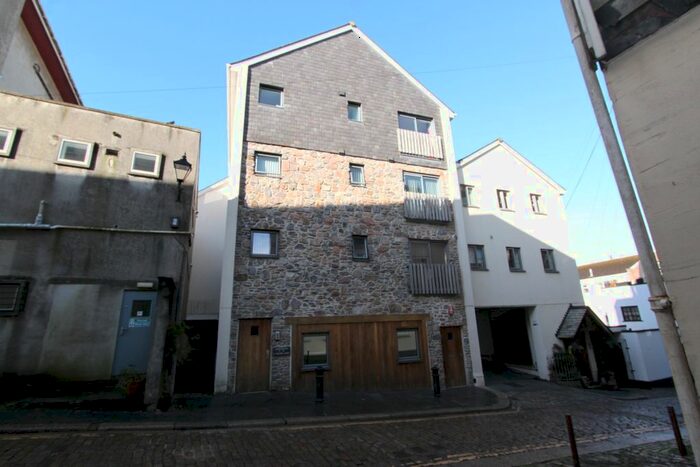 1 Bedroom Flat To Rent In Friars Lane, Plymouth, PL1