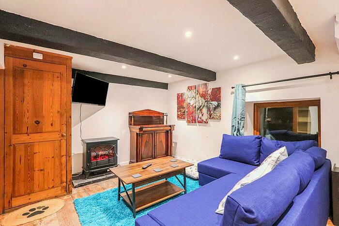 1 Bedroom Cottage For Sale In Cynwyl Elfed, Carmarthen, SA33