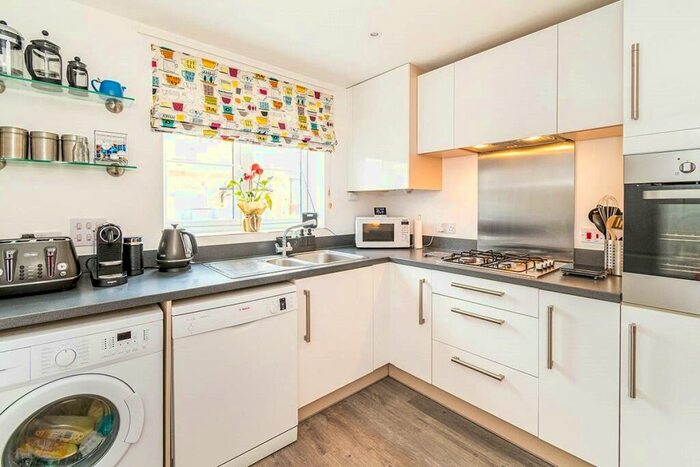 3 Bedroom House To Rent In Guardians Way, Portsmouth, Hampshire, PO3